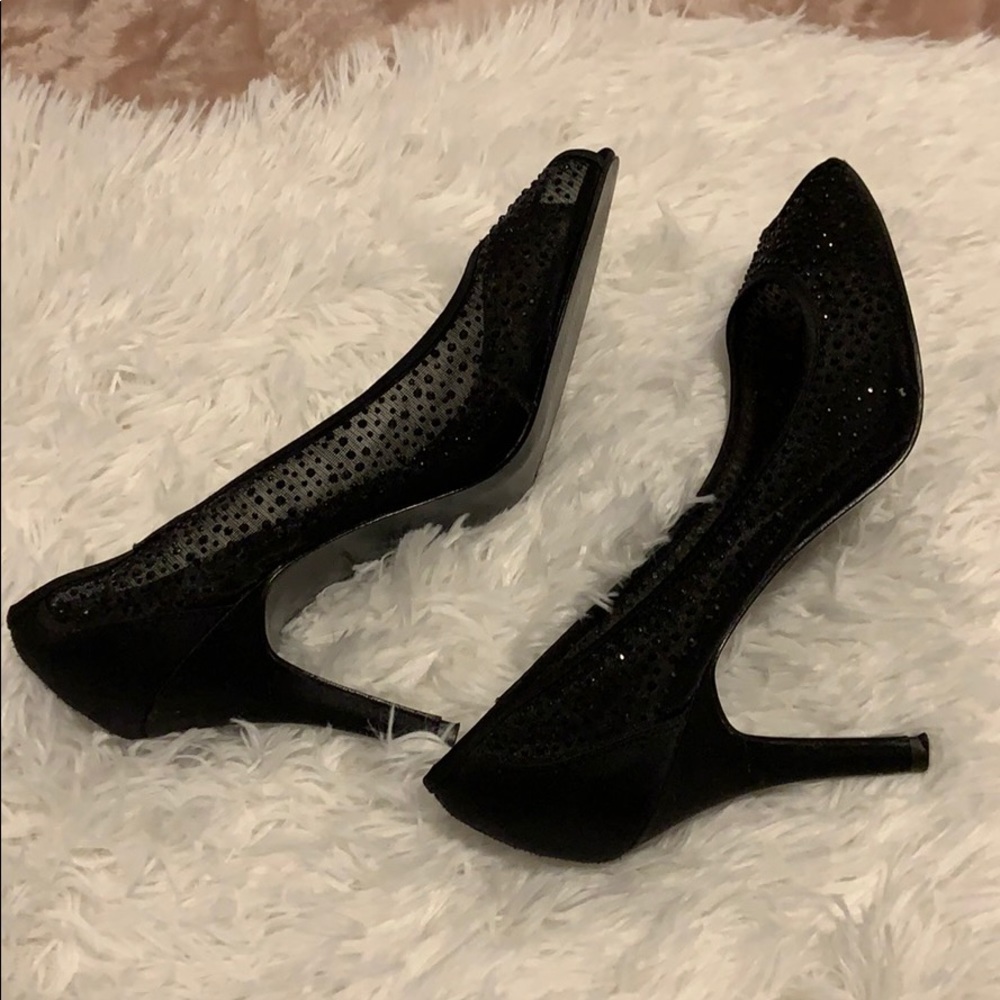 Evening open toe shoes